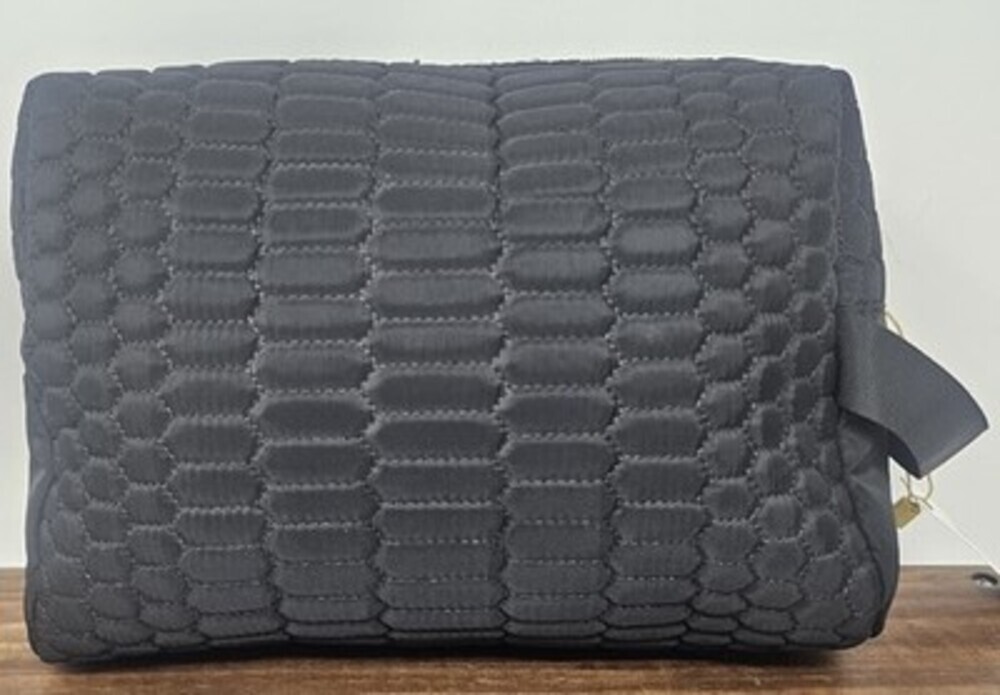 Aimee Kestenberg Large Isabela Black Gold Quilted Cosmetic Toiletry Travel Bag - Picture 2 of 7